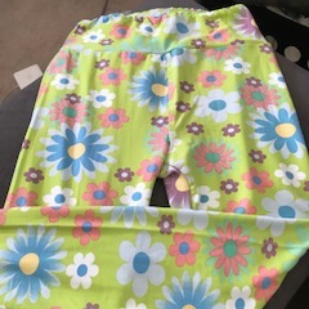LuLaroe Summer Flowers legging - OS (One Size)